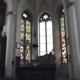 Schlosskapelle - Altar und  Abbild Kurfürst Wilhelm I im Hintergrund
