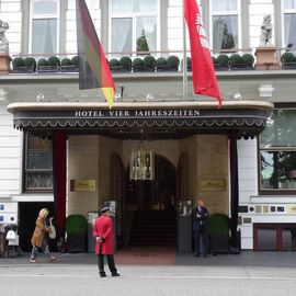 Fairmont Hotel Vier Jahreszeiten in Hamburg