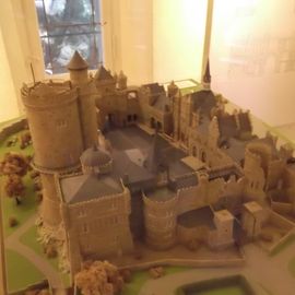 Modell der Löwenburg mit dem heute fehlenden Bergfried