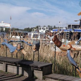 Nixenskulpturen an der Uferpromenade