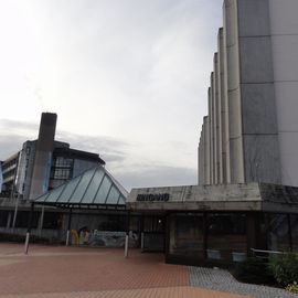 Adelindis - Therme Eingang vom Gesundheitszentrum her