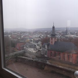 Blick auf die Altstadt von Bad Kreuznach vom Restaurant Kauzenburg