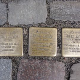Stolpersteine in der Marienburger Straße bei MarienBurger