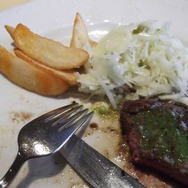 Restaurant Kauzenburg - Steak, Wedges, Krautsalat