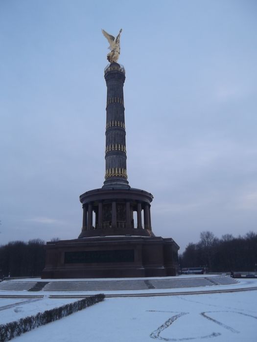 Nutzerbilder Stadtrundfahrtbüro Berlin