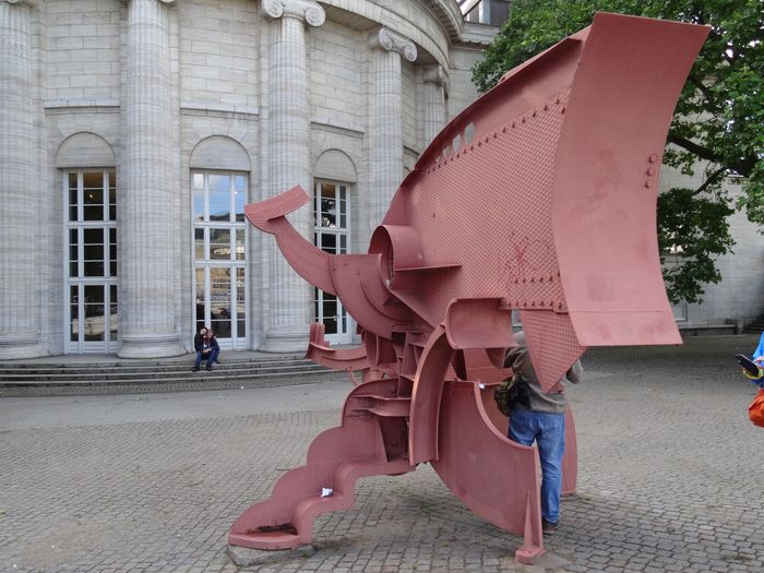 Skulptur "Kleiner Zyklop" bei der Kunsthalle