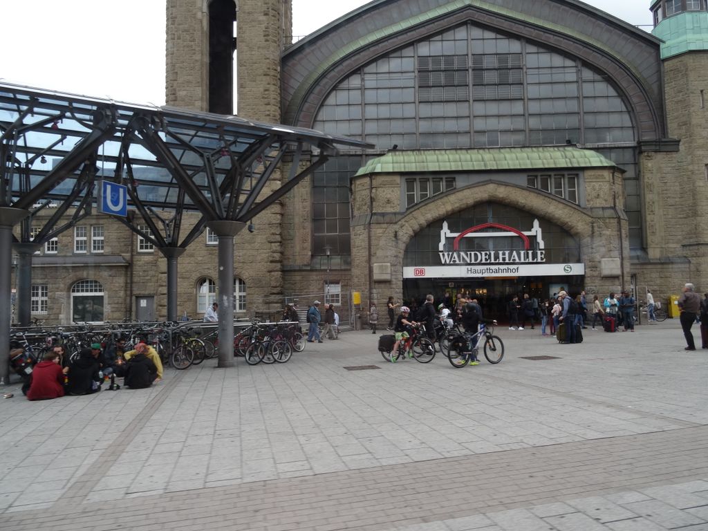 Nutzerfoto 16 Bahnhof Hamburg-Harburg