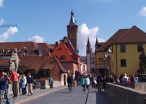 Bild zu Alte Mainbrücke