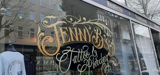 Bild zu Jenny B´s Tattoo & Piercing