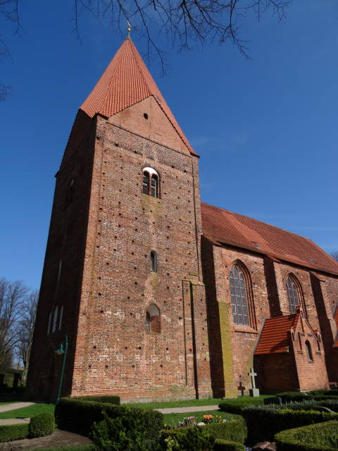 Bild 1 Dorfkirche Kirchdorf in Insel Poel