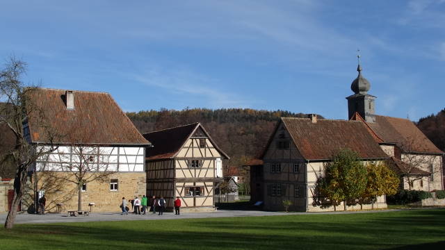 Häuserensemble mit Kirche aus Leutershausen Grabfeld - Haßberge