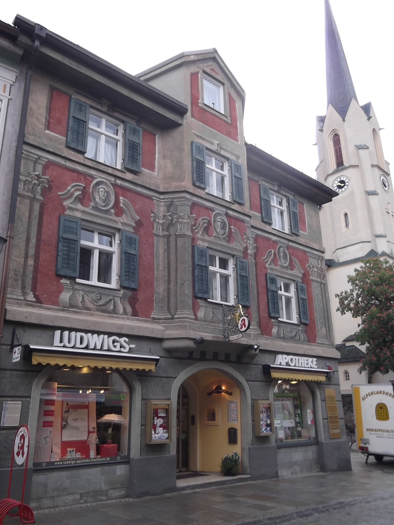 Bild 1 Ludwigs-Apotheke in Garmisch-Partenkirchen