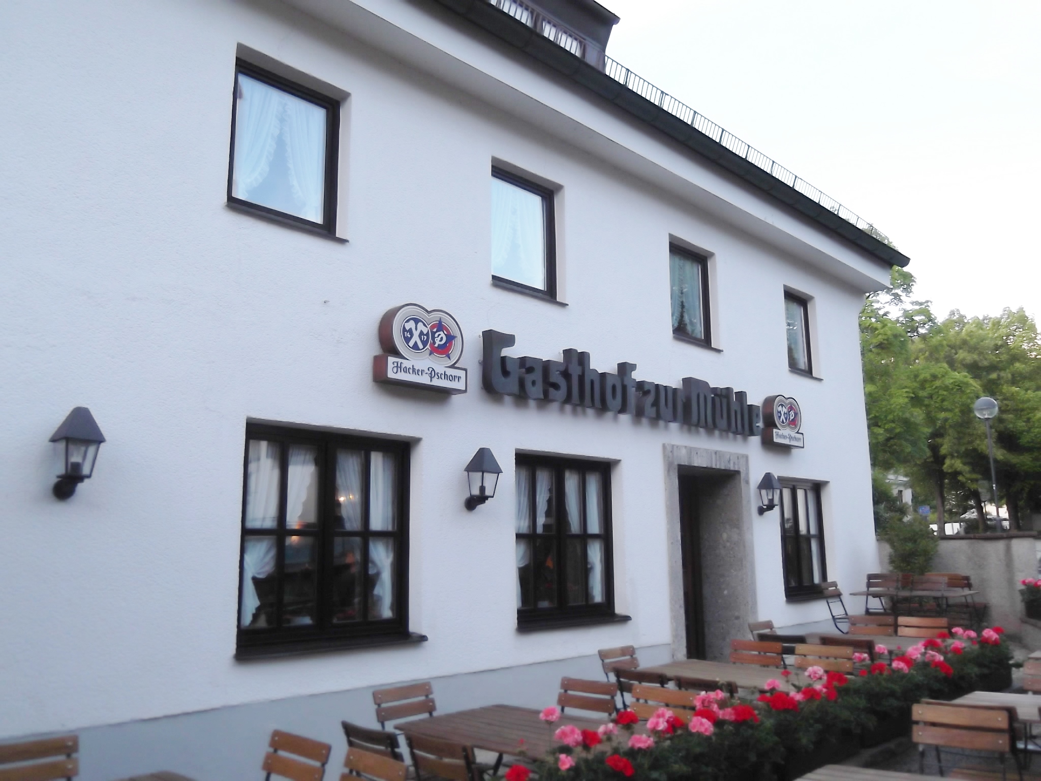 Bild 3 Hotel-Gasthof zur Mühle GmbH in Ismaning