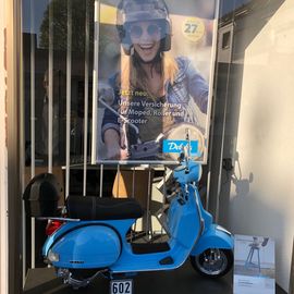 Unsere Versicherung für Moped, Roller oder E-Scooter. Hier bei Ihrer Debeka in Köln Höhenhaus.
