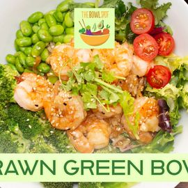  **Prawn Green Bowl - Deine tägliche Portion Vitalität!** 

Unsere "Prawn Green Bowl" ist nicht nur ein Geschmackserlebnis, sondern auch eine wahre Nährstoffbombe! Mit zarten Garnelen, knackigem Gemüse und reichlich Vitaminen und Mineralien, deckt diese Bowl den **100%igen Tagesbedarf** an wichtigen Nährstoffen.

