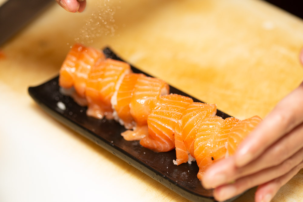Tokyo Sushi Grill Aschaffenburg Sushi Restaurant- Sushis machen