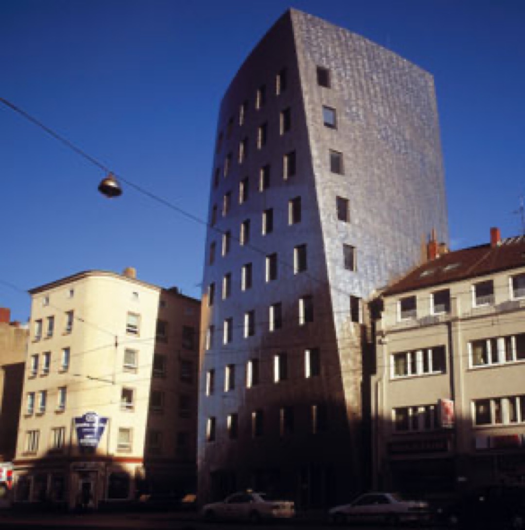 Referenzangabe Üstra Tower Hannover
 Planung und Ausführung durch Koch + Thüner GmbH
