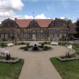 Blick zum Schloß vom Garten