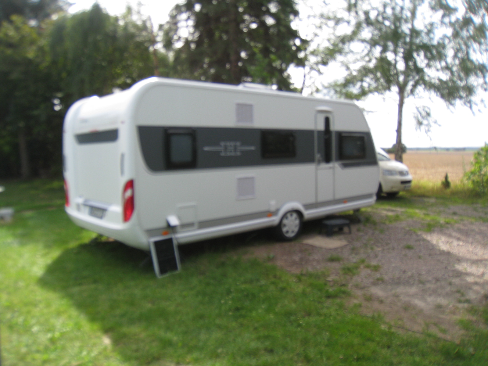 Caravan mit vier festen Betten ideal für den Campingurlaub mehr auf
www.taxi-forkmann.de