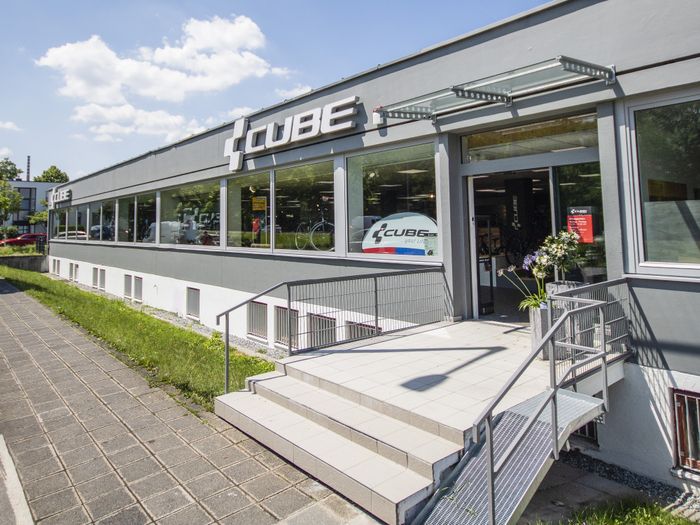 CUBE Store Nürnberg Süd by Multicycle