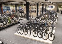 Bild zu CUBE Store Wiesbaden by Multicycle