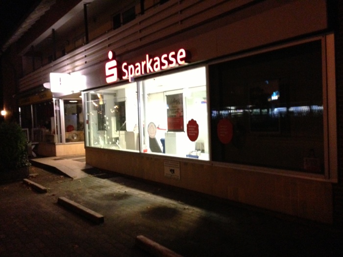 Bild 2 Bordesholmer Sparkasse Geldautomat in Kiel