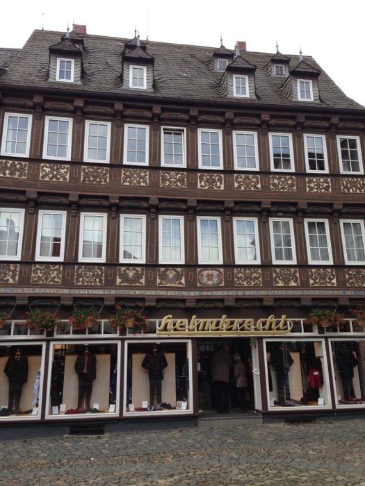 Bild 2 Helmbrecht am Schuhhof in Goslar