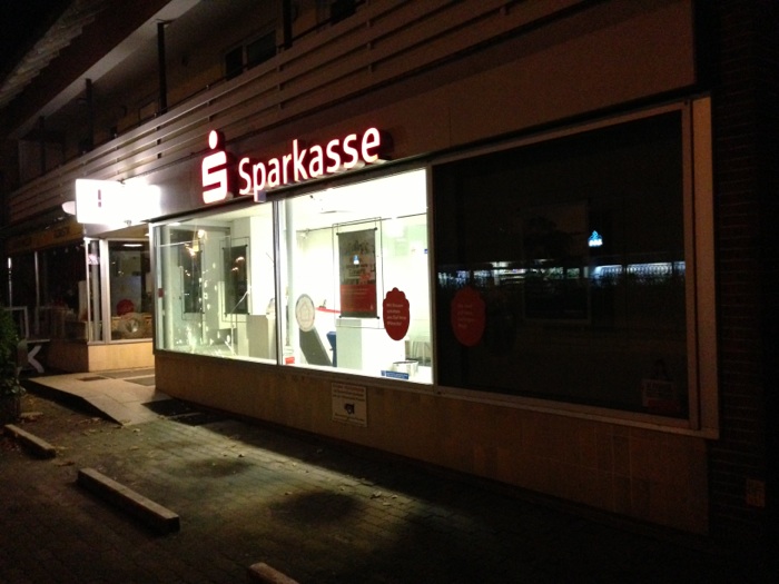 Bild 1 Bordesholmer Sparkasse Geldautomat in Kiel