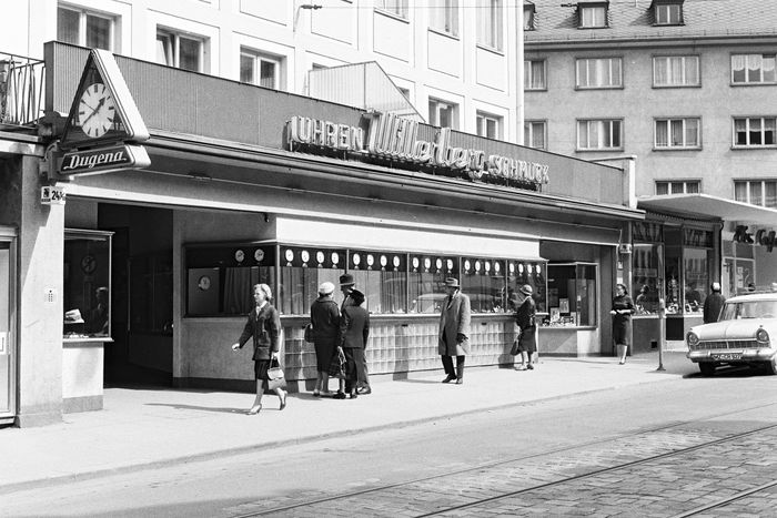 ca. 1970 Früheres Ladenlokal von Juwelier Willenberg in der Schillerstraße