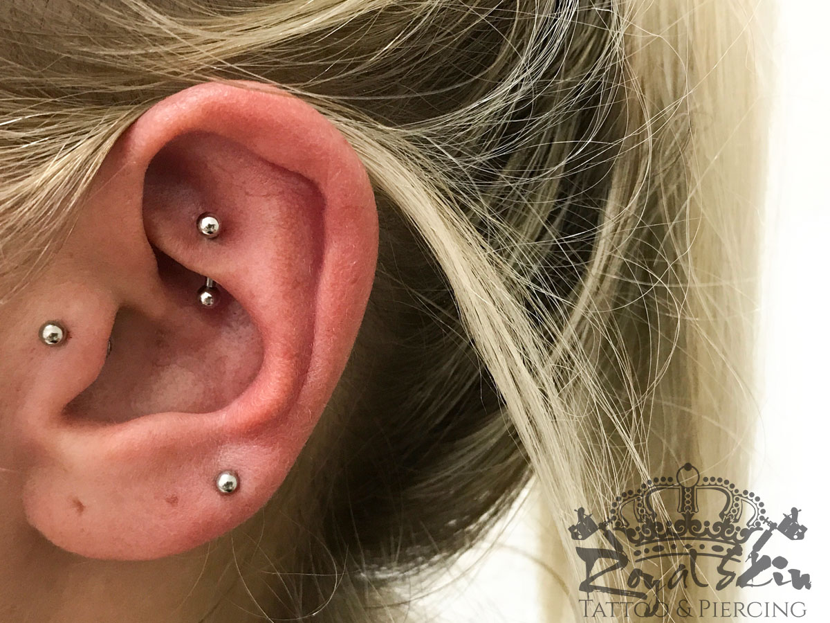 Rook und Traguspiercing gepierct im Royal Skin Tattoo und Piercingstudio Berlin Wilmerdorf.