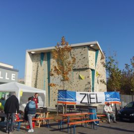 Kletterturm d. Schule Heroldsberg. 




