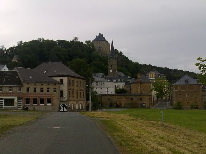 Blick vom ehemaligen Fabrikgelände auf Hirschberg