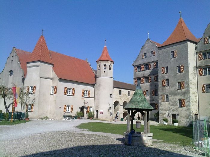 Schöner Burghof