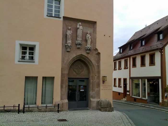 Stadtbücherei und Heimatmuseum im Dicken Turm