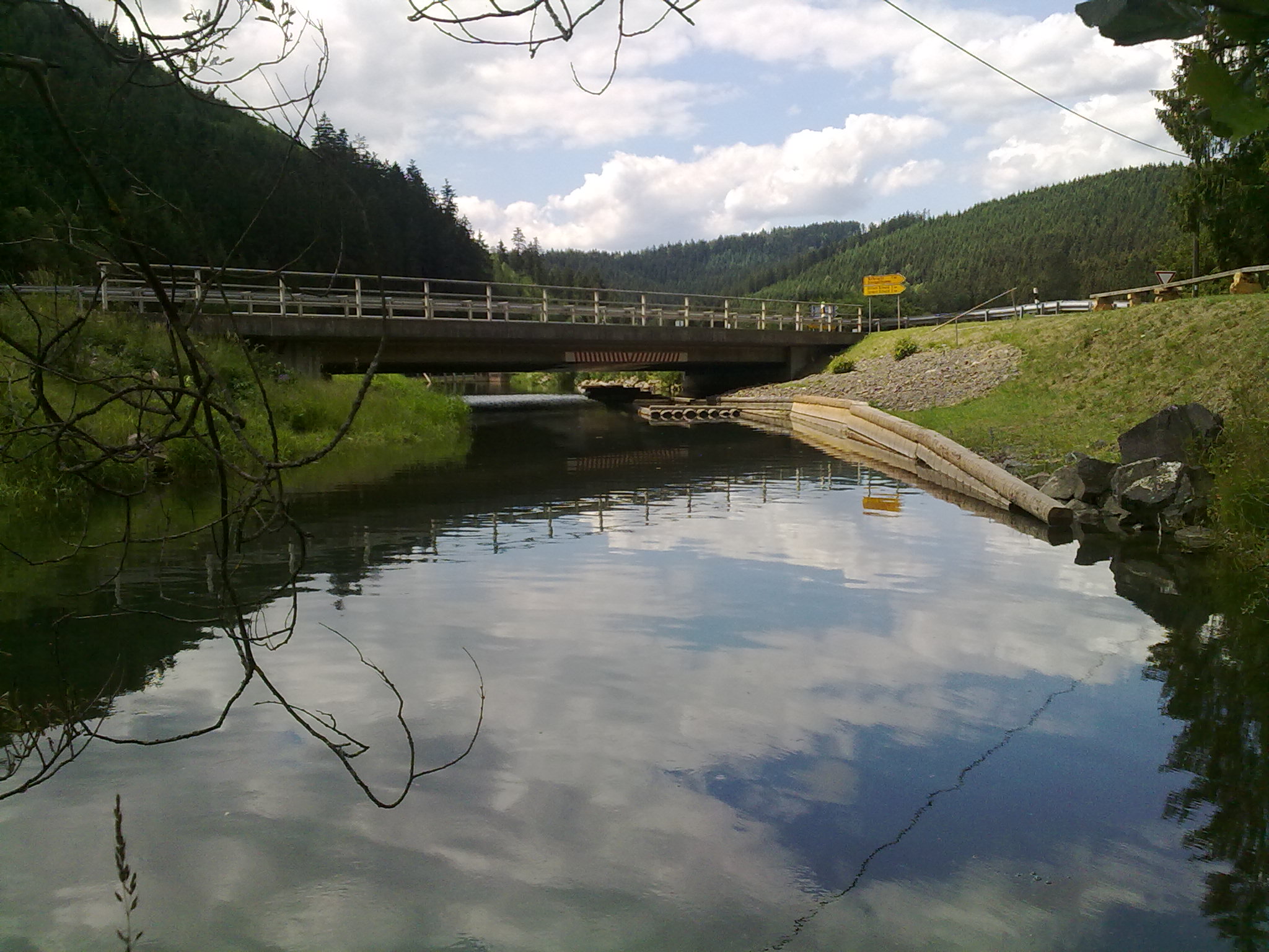 Wilde Rodach Richtung Wallenfels