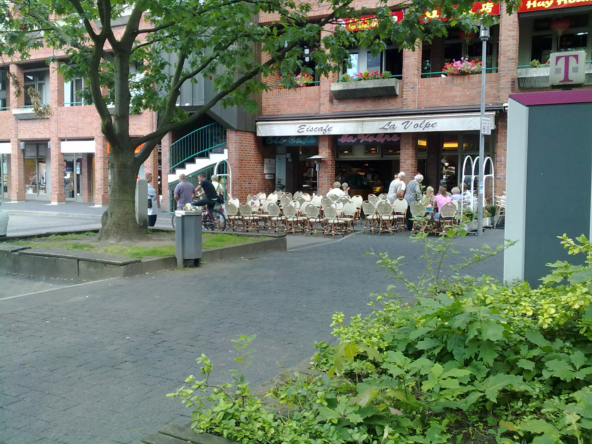 Bild 2 Eiscafé La Volpe in Ahrensburg
