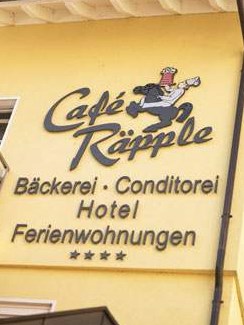 Bild 1 Hotel-Garni-Café Räpple Inh. Christina Ortmann in Bad Peterstal-Griesbach