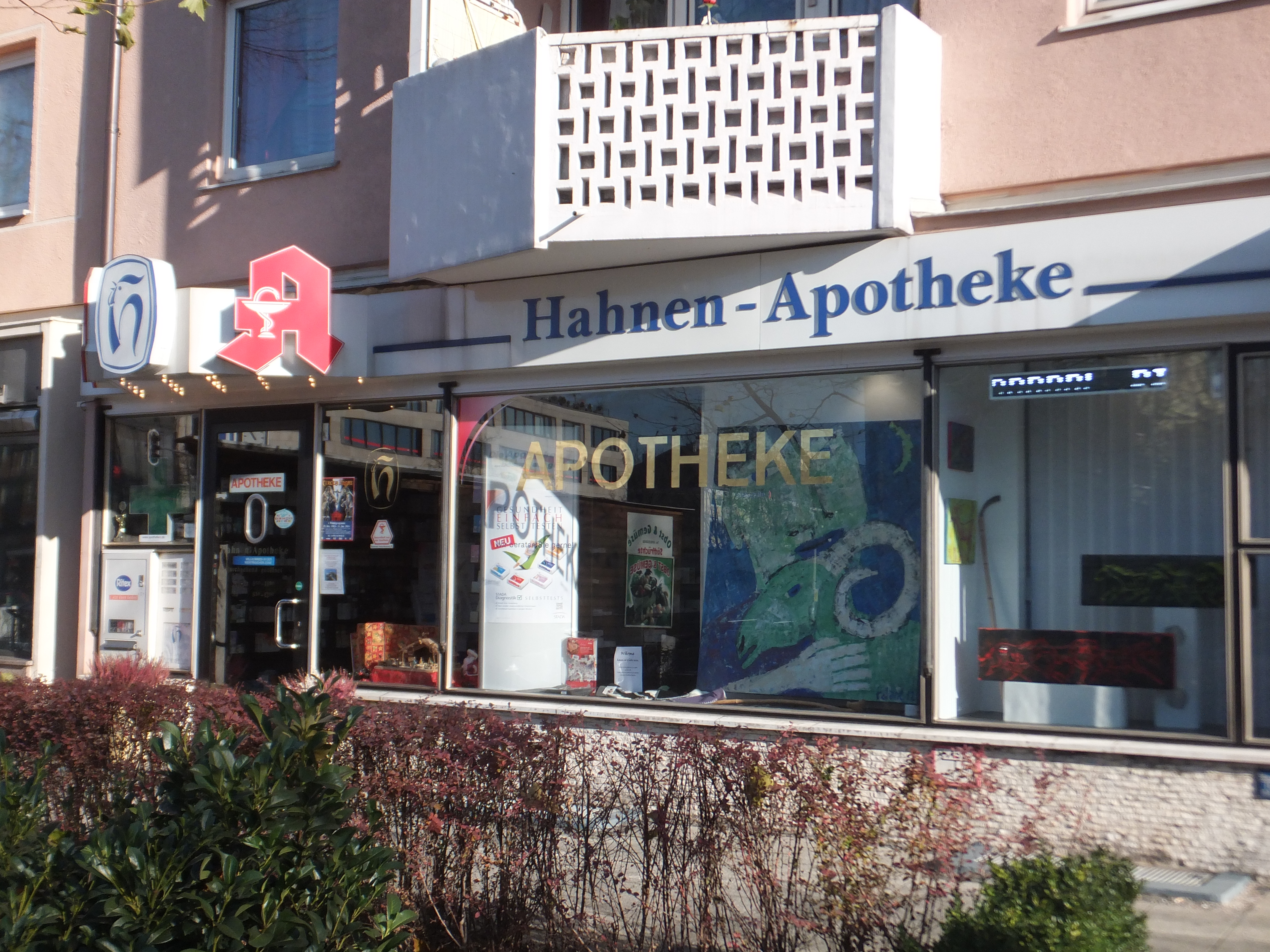 Bild 1 Hahnen-Apotheke in München
