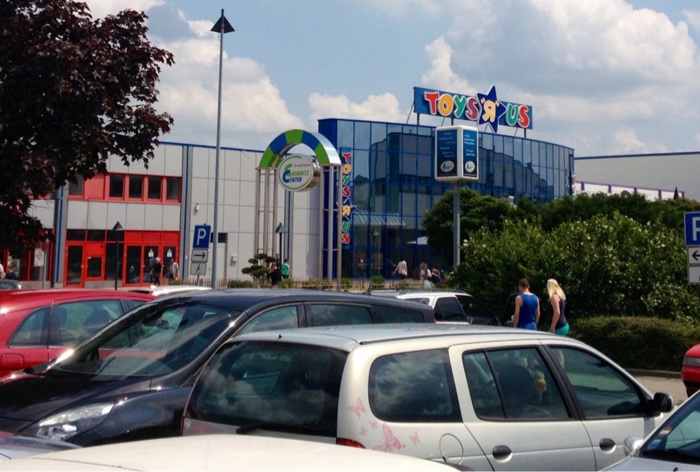 Bild 1 Smyths Toys Superstores in Chemnitz