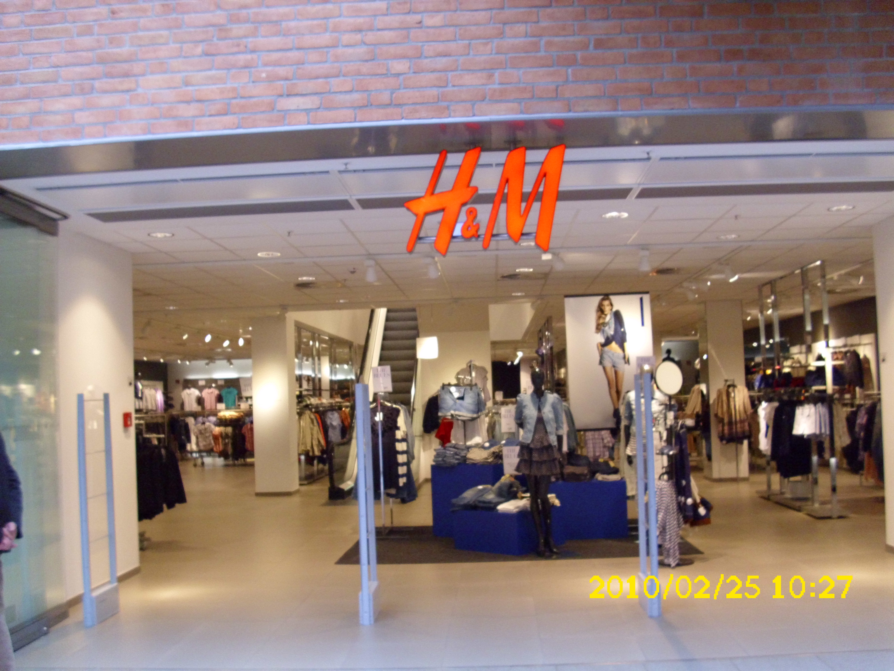 Bild 1 H&M Hennes & Mauritz in Wilhelmshaven