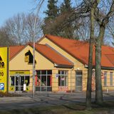 Netto Deutschland - schwarz-gelber Discounter mit dem Scottie in Berlin