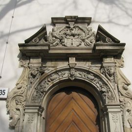Das schöne Portal am Ribbeckhaus von 1624.