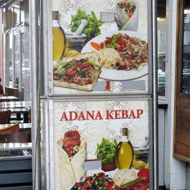 Döner und Adana Kebap.
