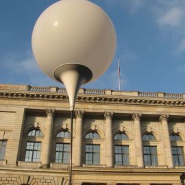 AGH mit Ballonmauer-Mauerballon im November 2014.:)