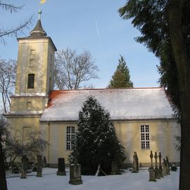 Dorfkirche in Alt-Heiligensee im Dezember 2014.:)