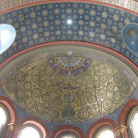 Das wunderschöne Gewölbe über dem Altar.