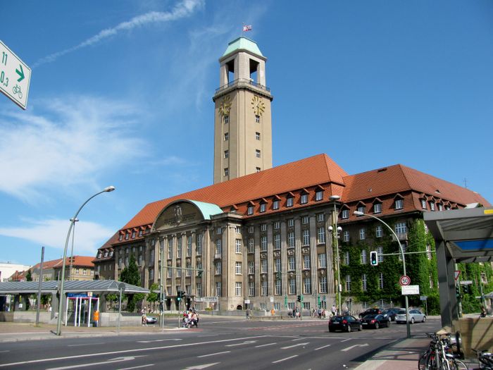 Nutzerbilder Bezirksamt Spandau - Bürgeramt im Rathaus