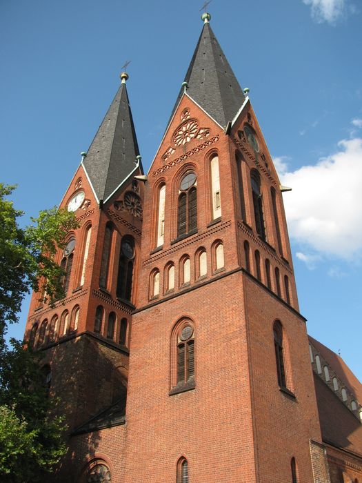 Kirche nördlich der Stadtbrücke.