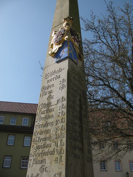 Die Säule.