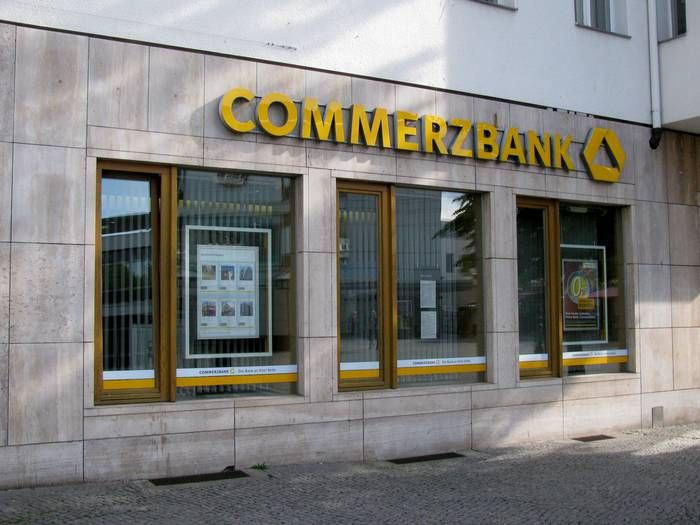Commerzbank Berlin-Tegel. Frühsommer 2019.